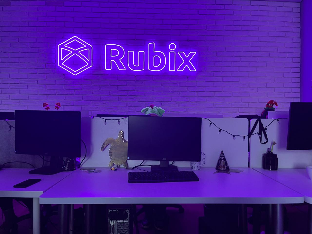 Логотип Рубикс